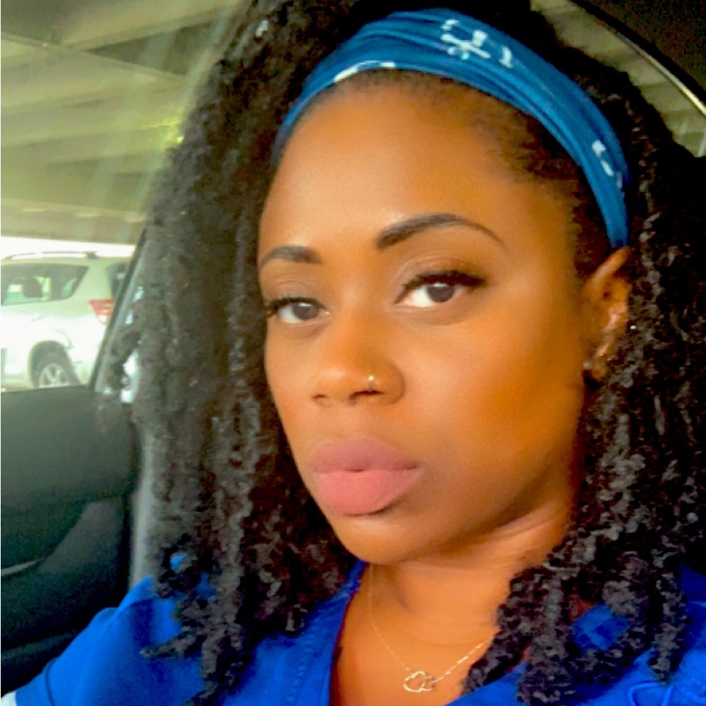 Meet your Posher, Sabrina